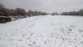 بارش اولین برف پاییزی در اصفهان بارش اولین برف پاییزی در اصفهان