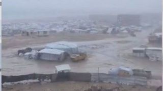 زمستان در غزه و چادرهایی که یک به یک در حال غرق شدناند! زمستان در غزه و چادرهایی که یک به یک در حال غرق شدناند!