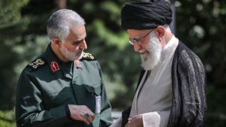 سه خصوصیت بارز شهید سلیمانی در بیان امروز رهبر انقلاب سه خصوصیت بارز شهید سلیمانی در بیان امروز رهبر انقلاب