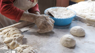 اینجا زنان نانآورند اینجا زنان نانآورند