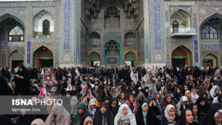 حالوهوای شب عید سعید غدیر در حرم امام رضا(ع) حالوهوای شب عید سعید غدیر در حرم امام رضا(ع)