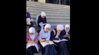 دختران محجبه جمهوری آذربایجان پشت درهای بسته درس میخوانند! دختران محجبه جمهوری آذربایجان پشت درهای بسته درس میخوانند!