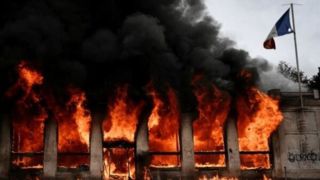 ویدئوهایی ترکیبی از آشوب و آتش در فرانسه ویدئوهایی ترکیبی از آشوب و آتش در فرانسه