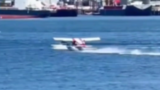 برخورد هواپیمای دریایی با قایق تفریحی در کانادا